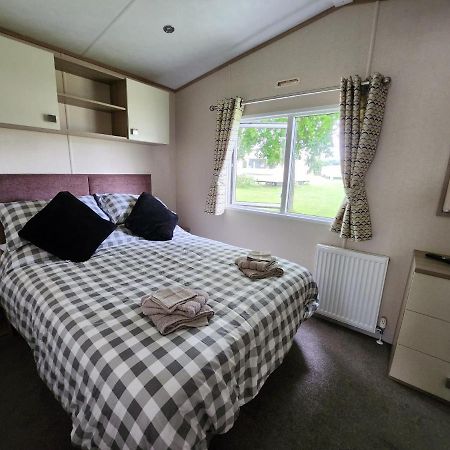 D & A Short Breaks - St Margarets Bay, Dover Hotel Saint Margaret's at Cliffe Bagian luar foto