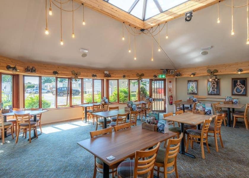 D & A Short Breaks - St Margarets Bay, Dover Hotel Saint Margaret's at Cliffe Bagian luar foto